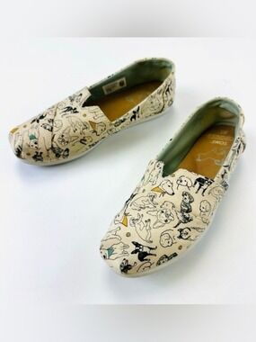 Toms Dog Lovers canvas shoes Size 7 Casual